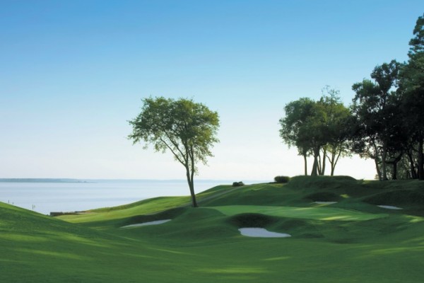 Williamsburg Golf Package with Kingsmill River Course