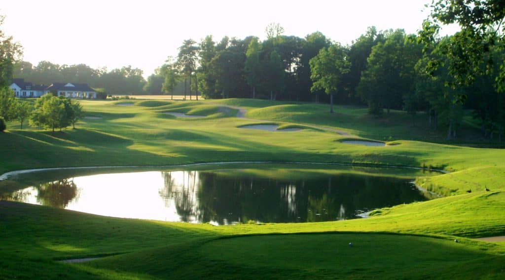 Great Fall Williamsburg Golf Trips Under $500 1 Kiskiack Golf Club 18th hole