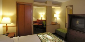 Fairfield Inn and suites Williamsburg VA  King suites