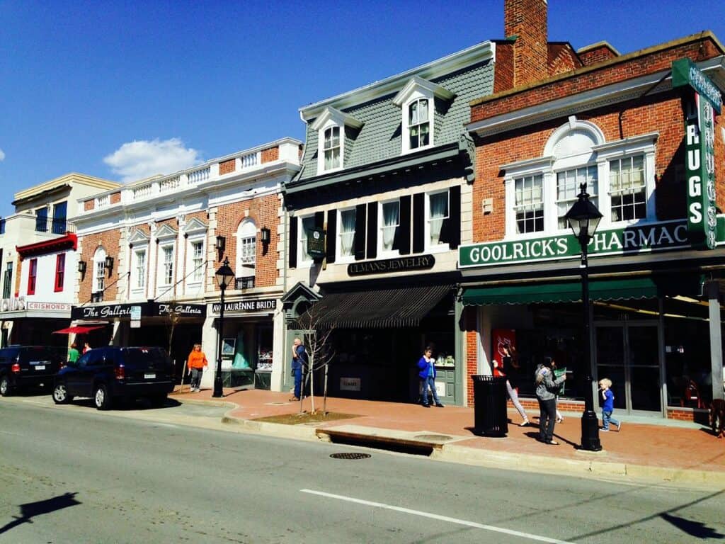 Things to do along the I95 1 old town