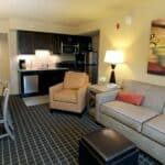 Living room and kitchen at Patriots Inn Williamsburg